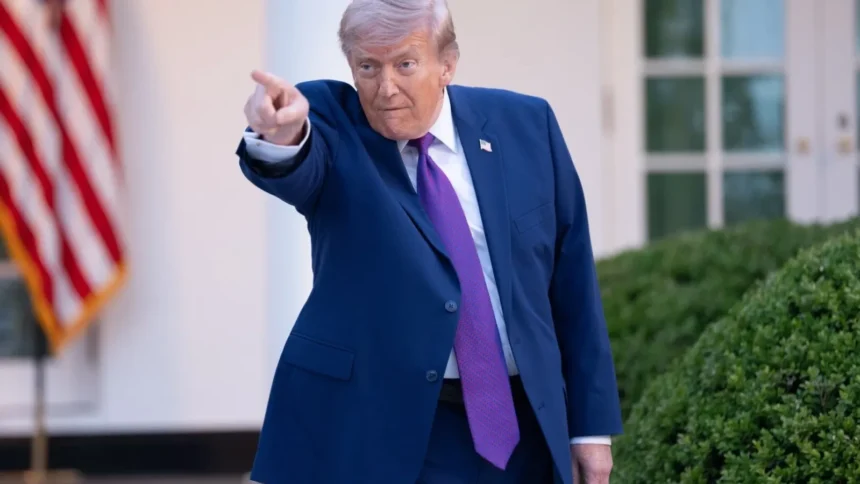 donald trump ameninta omanul cu bombardamente daca ni se pune in cale il vom face praf 6a8355a5ad4e5