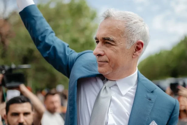dragos pislaru il acuza pe calin georgescu de fatarnicie una este sa fii practicant alta este sa pacalesti credinciosii ce spune despre nicusor dan 6a8164a17a3e8