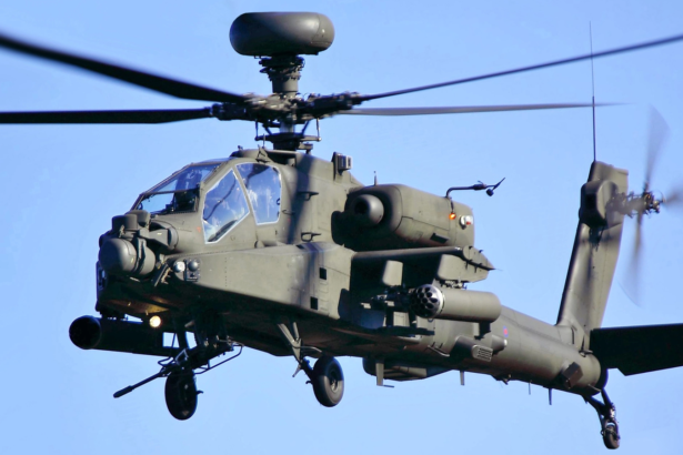 elicopter militar apache prabusit in texas detalii de ultim moment despre tragedia aviatica de la fort hood una dintre cele mai importante baze militare americane 6a7d07fa21c25