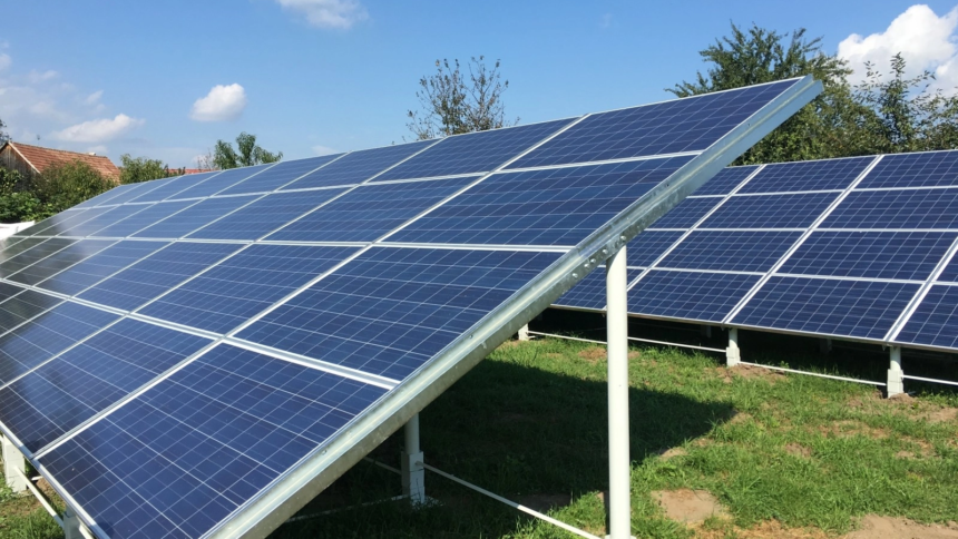 energie fara numar un cunoscut manelist si a bagat banii in panouri fotovoltaice si baterii de stocare am curent acum sa dau la tot orasul 6a88466bc376a