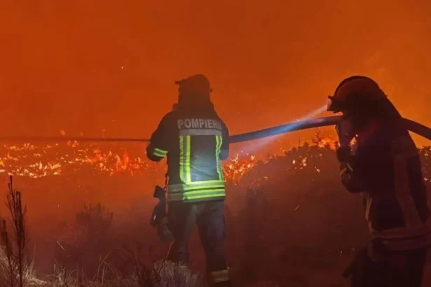 europa fierbe sub valul de caldura extrema italia intra sub cod rosu albania se lupta cu incendiile iar ungaria reduce consumul de energie 6a73722971a07