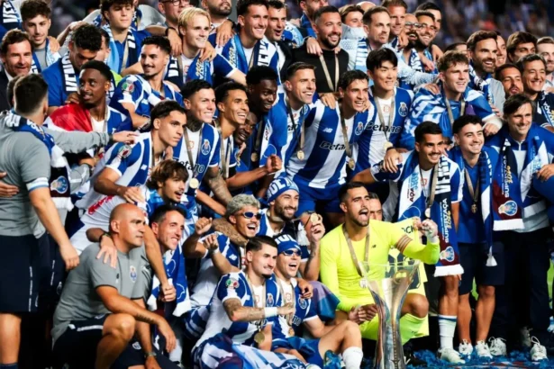 fc porto a castigat supercupa portugaliei pentru a 25 a oara 6a6f02d699d0d