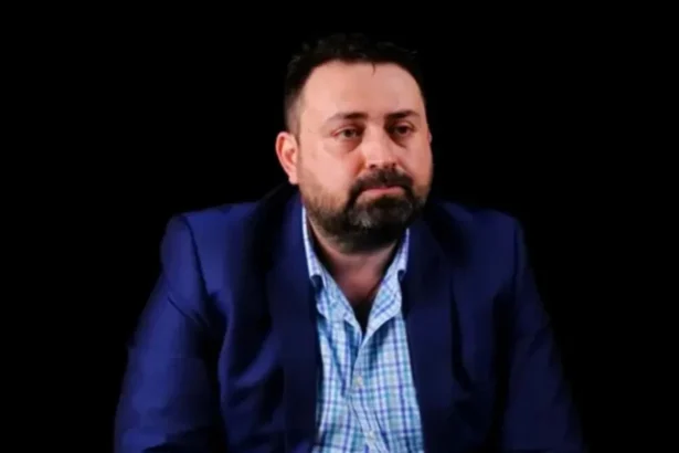 filmul incidentelor provocate de procurorul bucurica stia ca nu mai are permis de port arma dar totusi s a dus inarmat pe terasa a tras cand au venit polistii si a dat cu spray lacrimogen 6a79a9d70b0ba