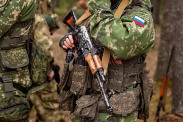 firmele din rusia se vad obligate sa mareasca salariile doar ca sa nu le plece oamenii in armata pe bani mai multi 6a74bc8e2f959