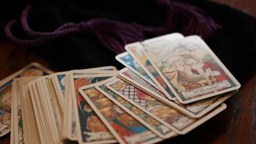 foto biserica explica ce cautau cartile de tarot la manastirea bisericani care a ars 6a6db0338dfbb