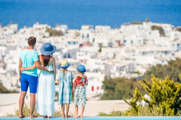 grecia isi deschide gratuit comorile dupa lasarea noptii peste 120 de situri si muzee pot fi vizitate la lumina lunii pline la finalul acestei luni 6a82275215465