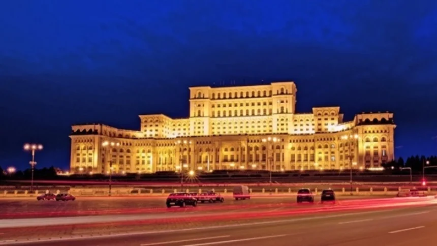 guvernul modernizeaza cladirea parlamentului cu peste 40 milioane de euro in timp ce romanii sunt sfatuiti sa faca economie 6a7f5ca116b61