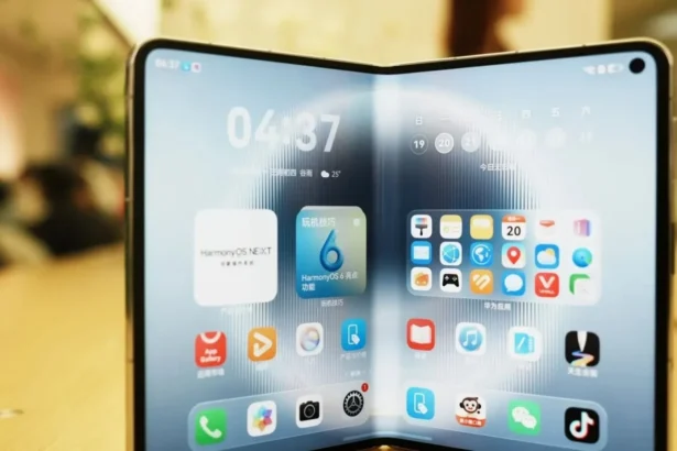 huawei prezinta primul smartphone lat 6a87ee4a5a2ed