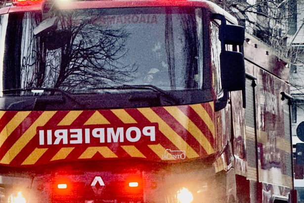 incendiu de vegetatie si padure in cluj pompierii intervin cu dificultate din cauza terenului accidentat 6a8997ec7b3fd