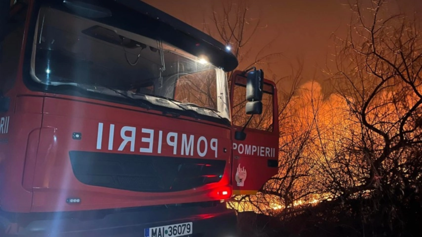 incendiu in localitatea tarnava pe o suprafata de 10 hectare 6a888cbd8ac9c