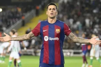 joao cancelo a semnat cu fc barcelona portughezul a semnat un contract pe trei sezoane 6a873ff118f0d