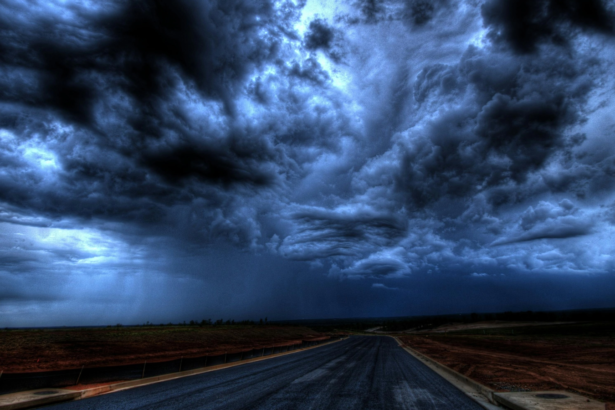 live alerte meteo anm cod galben de furtuni puternice vijelii si descarcari electrice in mai multe zone ale tarii 6a8da88bcc103