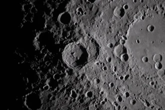 luna rupe tacerea inceputurilor probele de pe fata ascunsa demonteaza teoria marelui bombardament tarziu 6a7684bb237d1