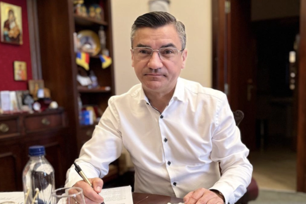 mihai chirica nou atac la seful pnl iasi latra ca nebunul la toti 6a85d7b4ee443