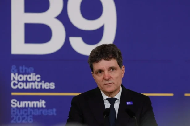 nicusor dan participa la una dintre cele mai importante reuniuni pentru ucraina noul premier britanic merge direct la kiev si ofera acces la informatii ultra secrete 6a8bebf3a38c0