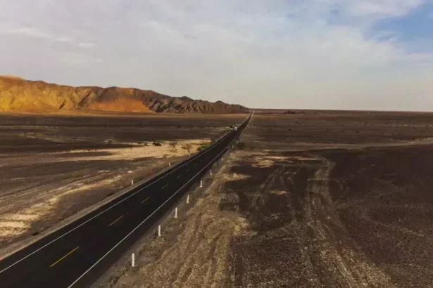 o statie de taxare de pe autostrada panamericana aruncata in aer la o zi dupa investirea noului presedinte al columbiei abelardo de la espriella 6a775f8a41de8
