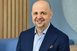 oamenii vor sa protejeze in primul rand sanatatea si familia dar cei mai multi au doar asigurari obligatorii numai 10 au acces imediat la banii de care ar avea nevoie intr o urgenta 6a86aadb863e0