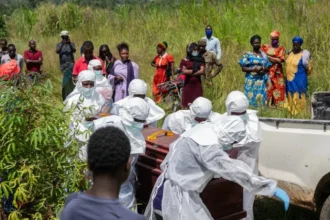 oms trage un semnal de alarma epidemia de ebola se intensifica intr un ritm exceptional 6a6e3319aa8d2