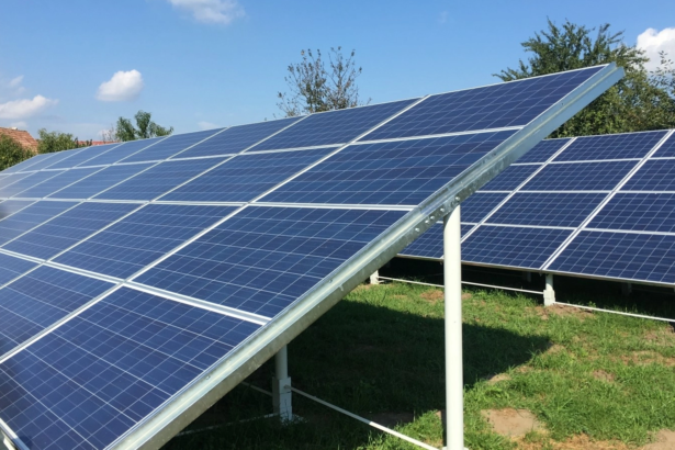 paradoxul energetic al romaniei fotovoltaicele au acoperit peste 80 din consum la pranz dar seara risca sa revina la importuri 6a80d83e6610e