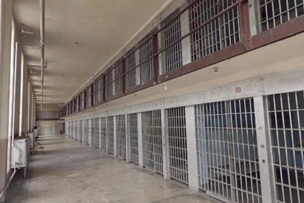 perchezitii la gardienii de la penitenciarul giurgiu acuzati ca au snopit in bataie un detinut si l au bagat in coma au fost audiati si vor ajunge in fata judecatorilor 6a7181902b915