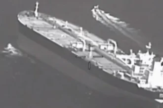 piraterie si banditism reactia plina de furie a lui putin dupa sechestrarea unui petrolier din flota fantoma de catre comandouri ale royal marines 6a7e5cfdf299f