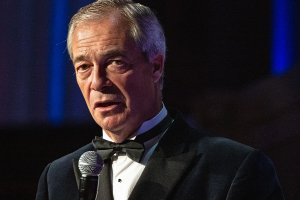 planul lui nigel farage daca ajunge la putere sa deporteze detinuti straini in el salvador 6a79a725d27c3