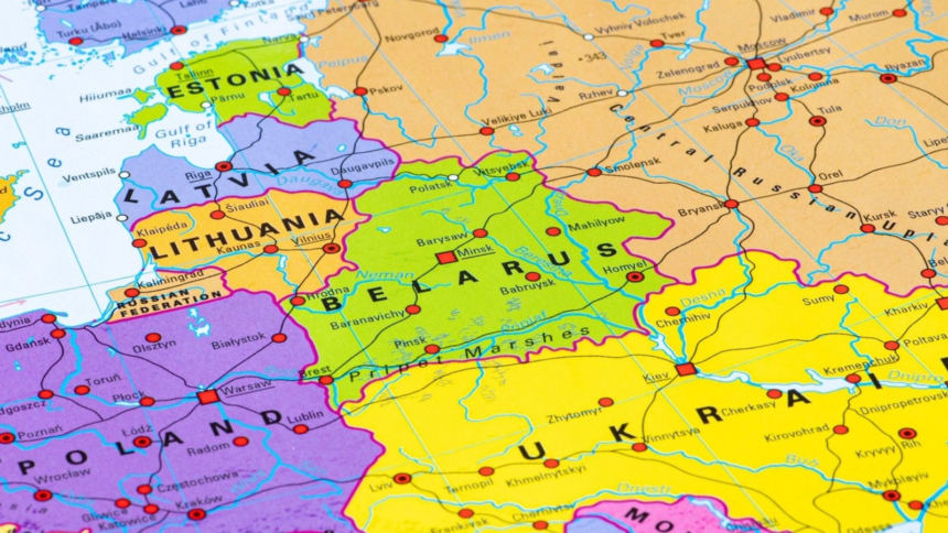 polonia isi intareste frontiera de est trupele americane britanice si franceze se alatura eforturilor 6a88b0c734385