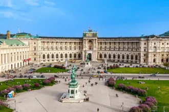 prima romanca viceprimar intr un sector al vienei autoritatile o prezinta drept exemplu de integrare in austria 6a8c1fa92aa3b