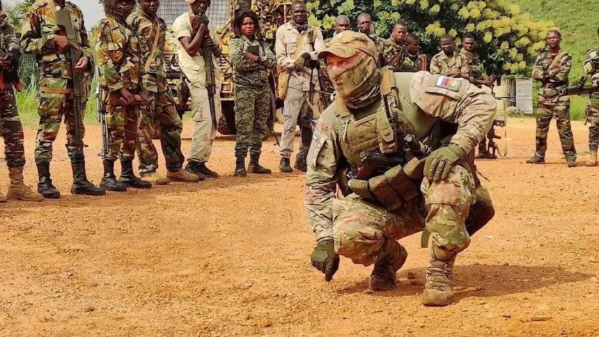 putin intareste africa corps rusia sfideaza sanctiunile si trimite vehicule de lupta in mali chiar pe sub nasul britanicilor 6a6f099d4e93b