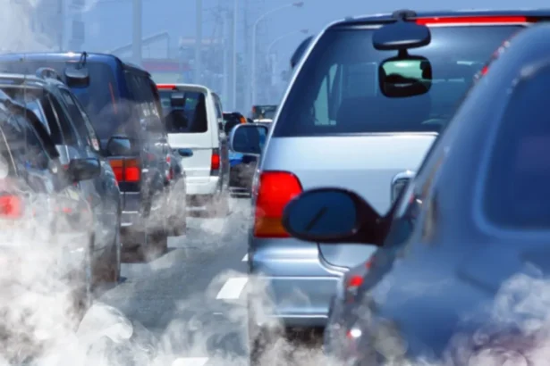restrictii pentru masinile poluante in marile orase primariile au termen 12 luni sa delimiteze noile zone cu emisii reduse 6a8f51f407002