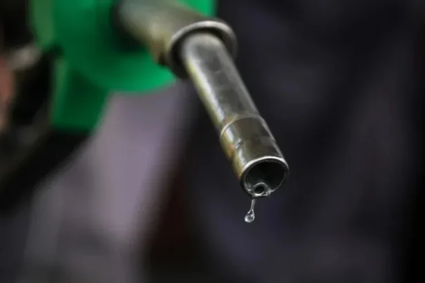 romania campioana scumpirilor la carburanti in ue preturile au explodat intr un singur an 6a88230b69e4a