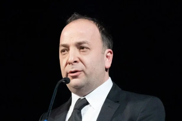 salariile mari incurca adrian negrescu avertizeaza legea salarizarii aduce o povara de 4 miliarde romania risca sa ajunga la junk 6a8420cf5b72e
