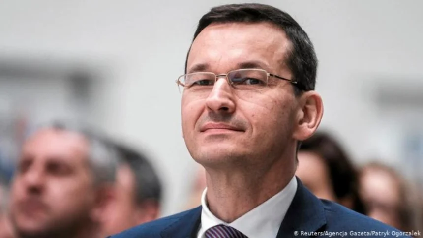 scandal politic in polonia fostul premier mateusz morawiecki si inca 39 de parlamentari dati afara din partidul lege si justitie 6a7ee61ae002a