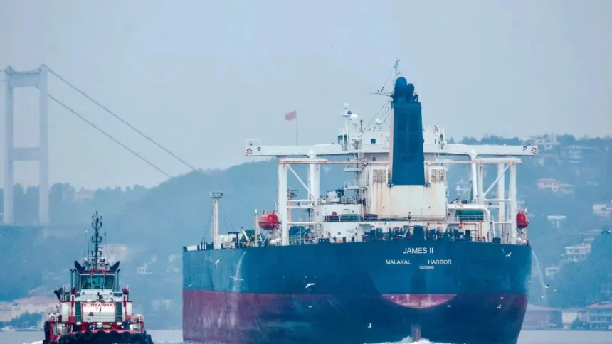 scene fara precedent in marea mediterana soldati din ue au descins pe un petrolier sanctionat din flota fantoma a rusiei 6a6f99dfa16b2