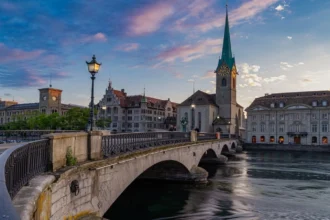 seceta severa loveste elvetia lacul zurich a atins cel mai scazut nivel din ultimii 75 de ani 6a85f19f6b4b3
