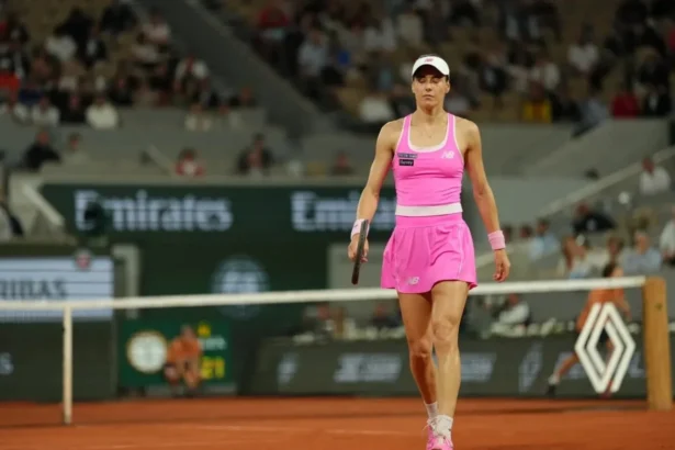 sorana cirstea a parasit turneul de la toronto eliminata in turul doi 6a742228a4cb9