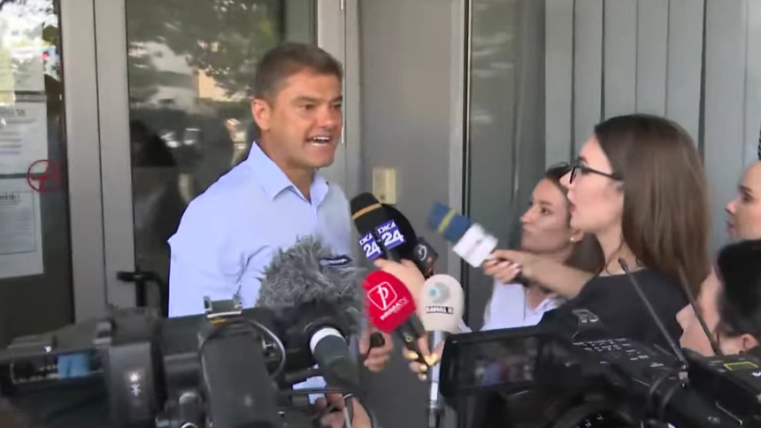 statul roman il curenteaza pe cristian boureanu 14 milioane de lire sterline confiscate de londra la cererea bucurestiului 6a7f163f6116b