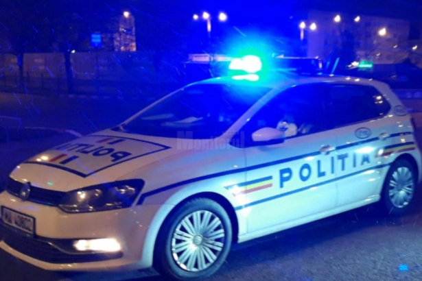 trei oameni au dat bani grei pentru licitatii inexistente angajata de la banca arestata dupa ce s ar fi declarat apoi chiar ea victima 6a848a2b78bd5
