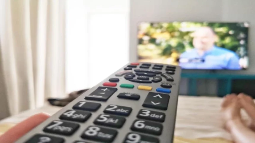 trucul gratuit prin care poti schimba radical imaginea televizorului tau in doar doua minute 6a8bc36695720