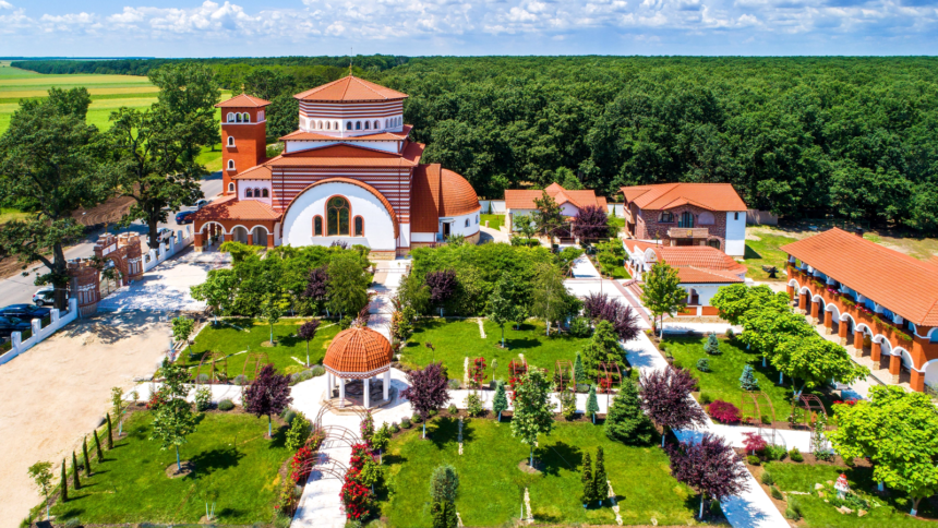 ultima zi de inchinare la mana dreapta a sfantului vasile cel mare va avea loc la manastirea pantocrator pe 2 septembrie 6a8d2a00d8c39