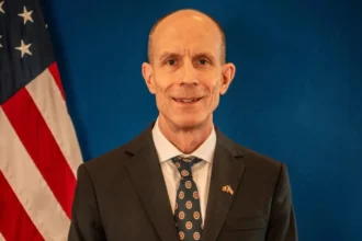 un diplomat cu experienta in marile crize internationale vine la bucuresti cine este noul adjunct al ambasadorului sua 6a72ed7e5d442