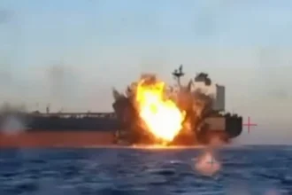 un petrolier a fost lovit de un proiectil necunoscut in stramtoarea ormuz 6a6d986ab3366
