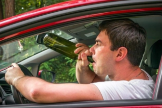 un sofer baut si fara permis a fost retinut dupa ce a spulberat o caruta si a fugit de la locul accidentului 6a8ec1ccb3921