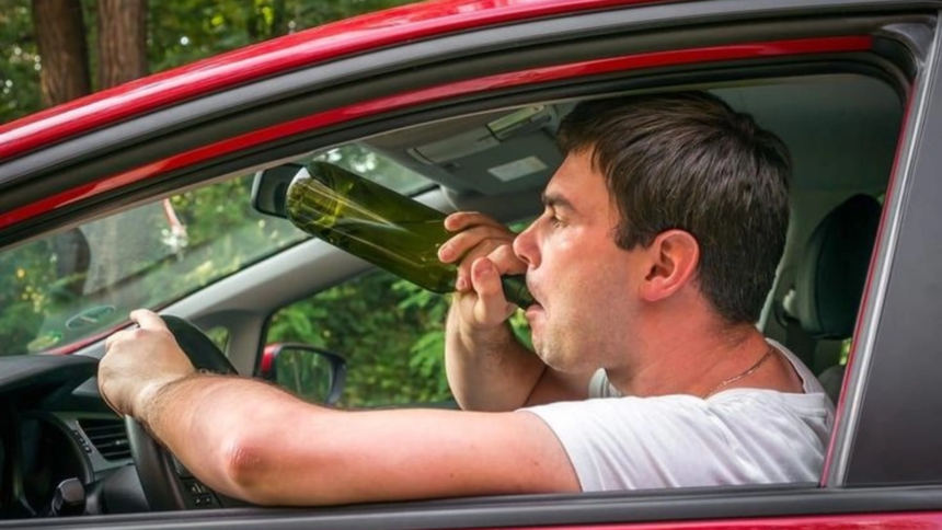 un sofer baut si fara permis a fost retinut dupa ce a spulberat o caruta si a fugit de la locul accidentului 6a8ec1ccb3921