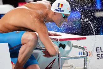 video david popovici s a calificat in finala probei de 200 m liber la europenele de la paris recordul pe care il poate stabili vineri 6a7dfe6cbd7ff