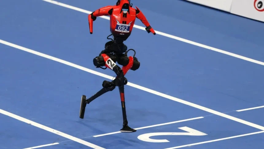 video dupa ce au proiectat robotii care alearga mai repede decat usain bolt acum chinezii lucreaza intens la robotii care vor lua locul oamenilor 6a8be3eb270a1