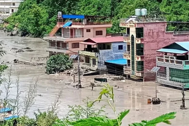 video reactia romaniei dupa inundatiile devastatoare din nepal cel putin 95 de morti ue a activat copernicus sistemul sau de monitorizare prin satelit 6a8f100715f80