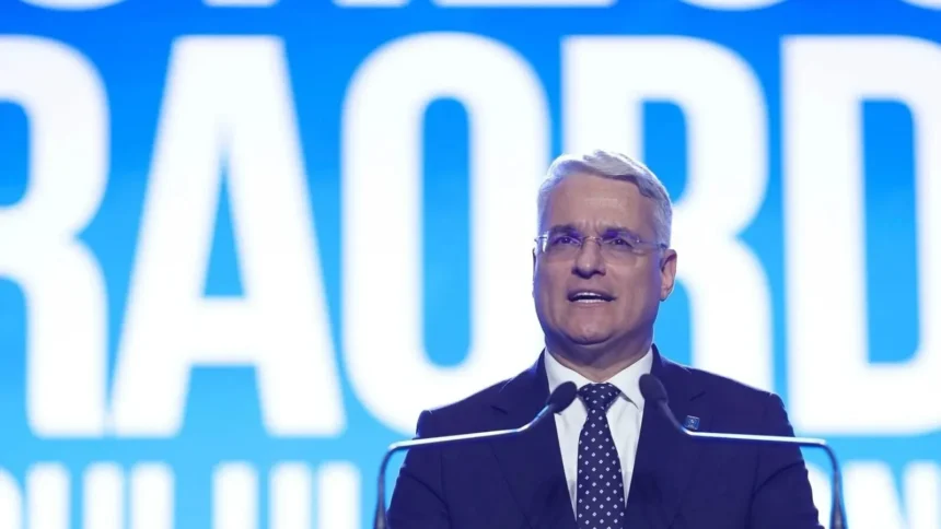 vor creste taxele pentru mediul privat dragos pislaru il invoca pe eugen radulescu a atras atentia asupra acestor riscuri 6a8da23d7aec1