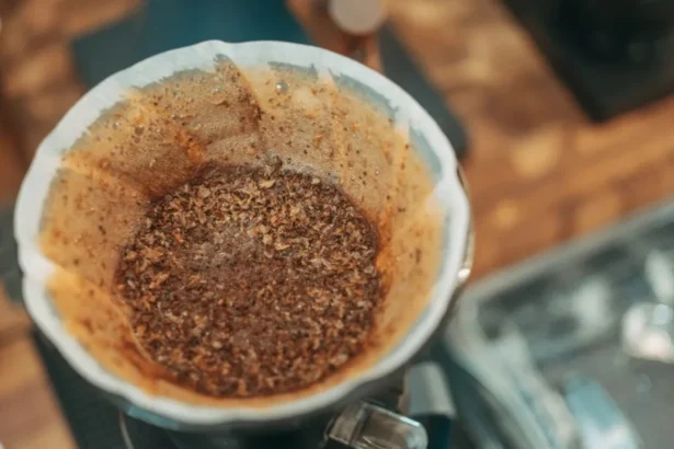zatul de cafea ar putea alimenta masinile oamenii de stiinta au gasit o metoda de a l transforma in biodiesel 6a7c6c7045158