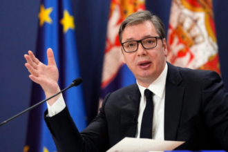 aleksandar vucic a asteptat o ora si jumatate la rand pentru a vota 6ade3a811e88f